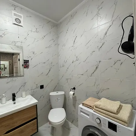 Dream Town Apartaments Біля Залізничного Вокзалу Lutsk Exterior photo