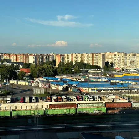 Dream Town Apartaments Біля Залізничного Вокзалу Lutsk Exterior photo