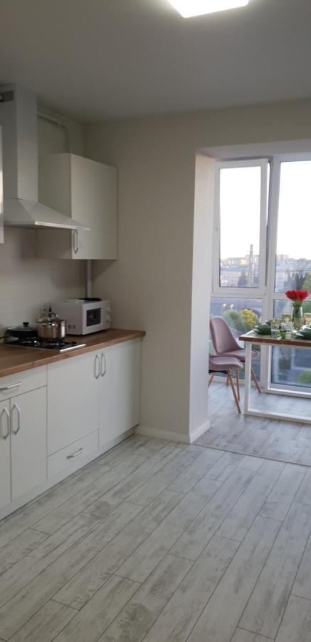 Apartment Dream Town біля залізничного вокзалу
