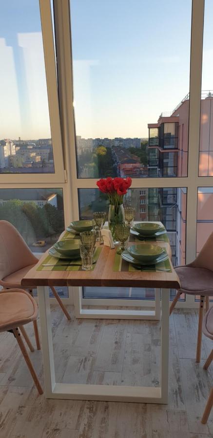 Apartment Dream Town біля залізничного вокзалу *
