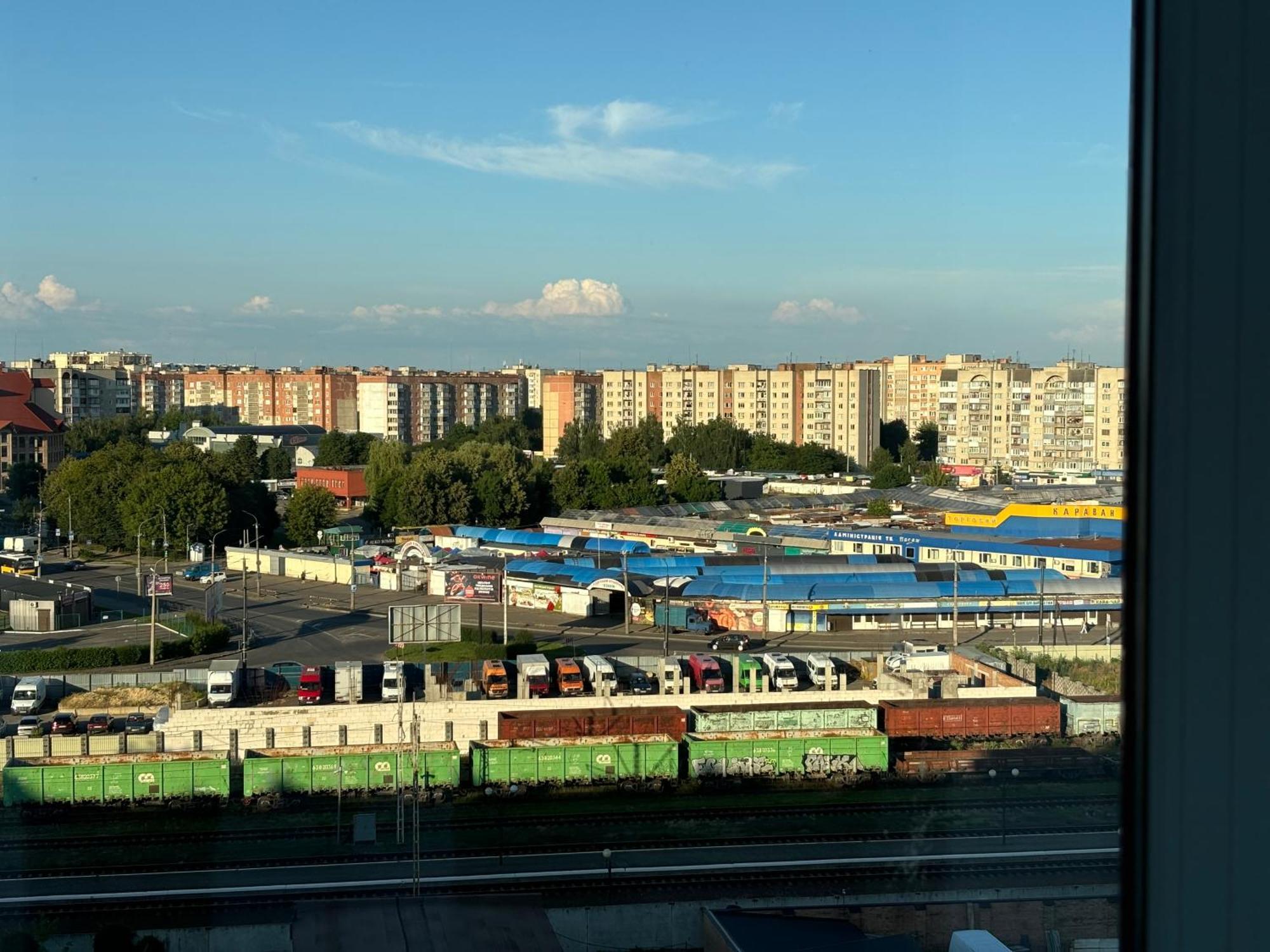 Apartment Dream Town біля залізничного вокзалу *